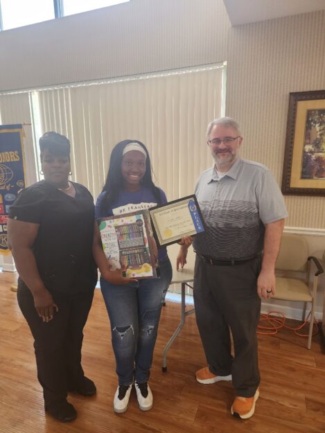 The Flint Area Housing Authority would like to congratulate Miss Kemiya Wicker for winning 1st place in Georgia's "What Home Means to Me" Poster contest. Miss Wicker will advance to the Regional level, then, hopefully to the National Level! Congratulations!! 